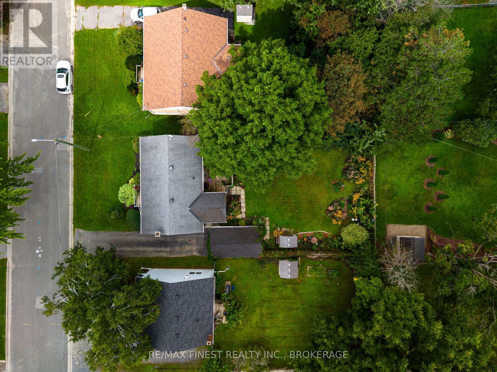 193 HAWTHORNE AVENUE - Image 35