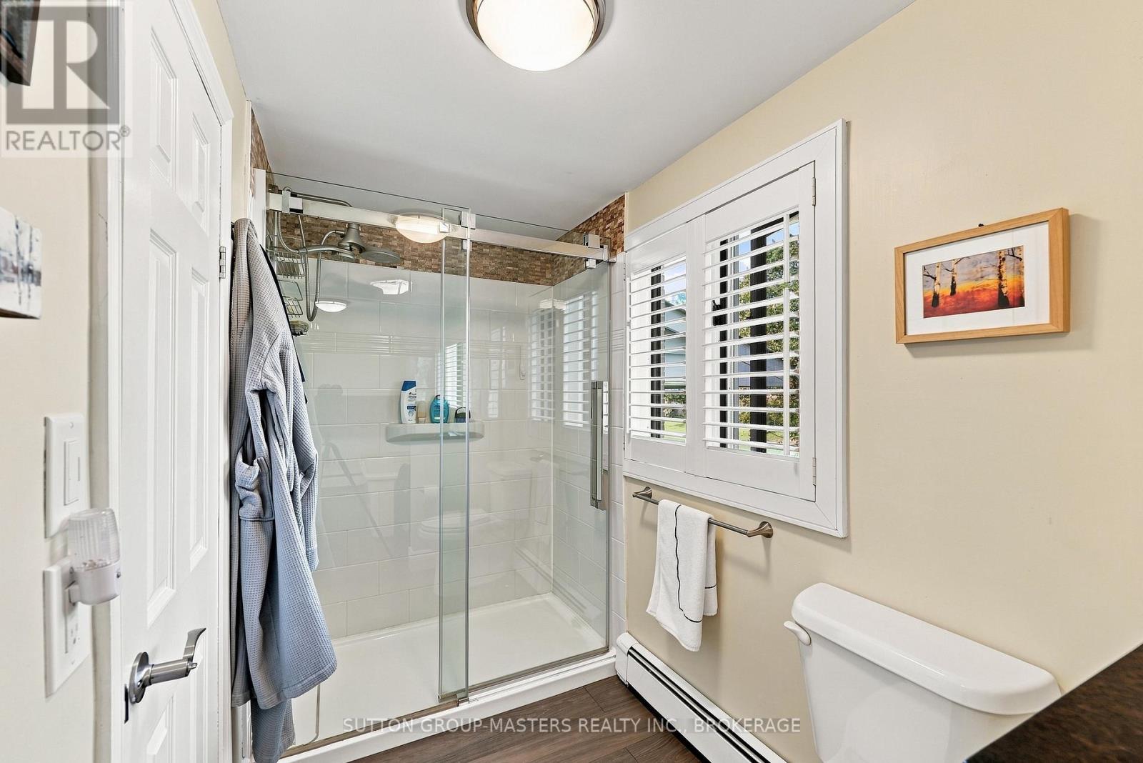732 CENTRE STREET - Image 36