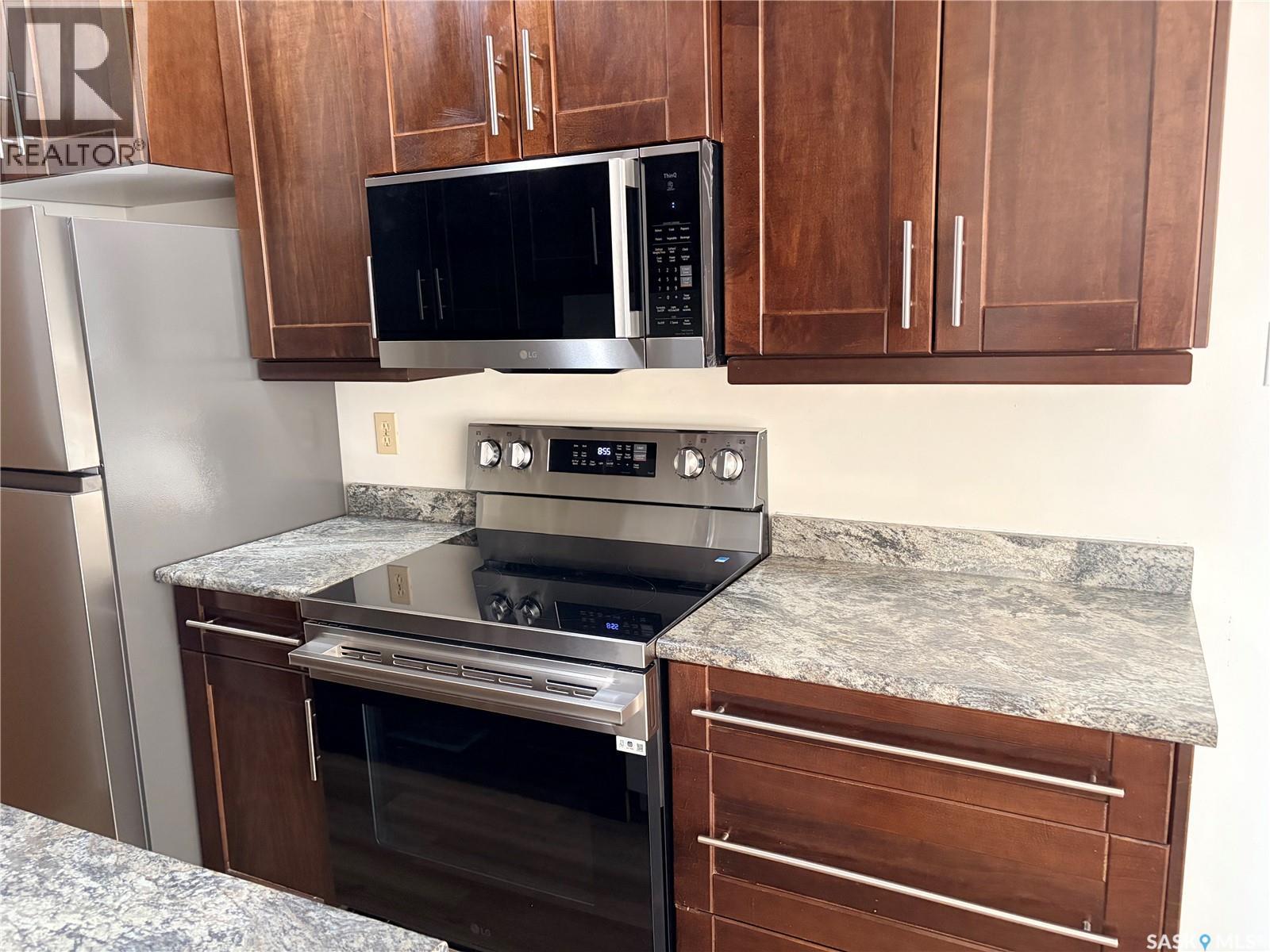 302 419 TAIT COURT, Saskatoon — photo 11