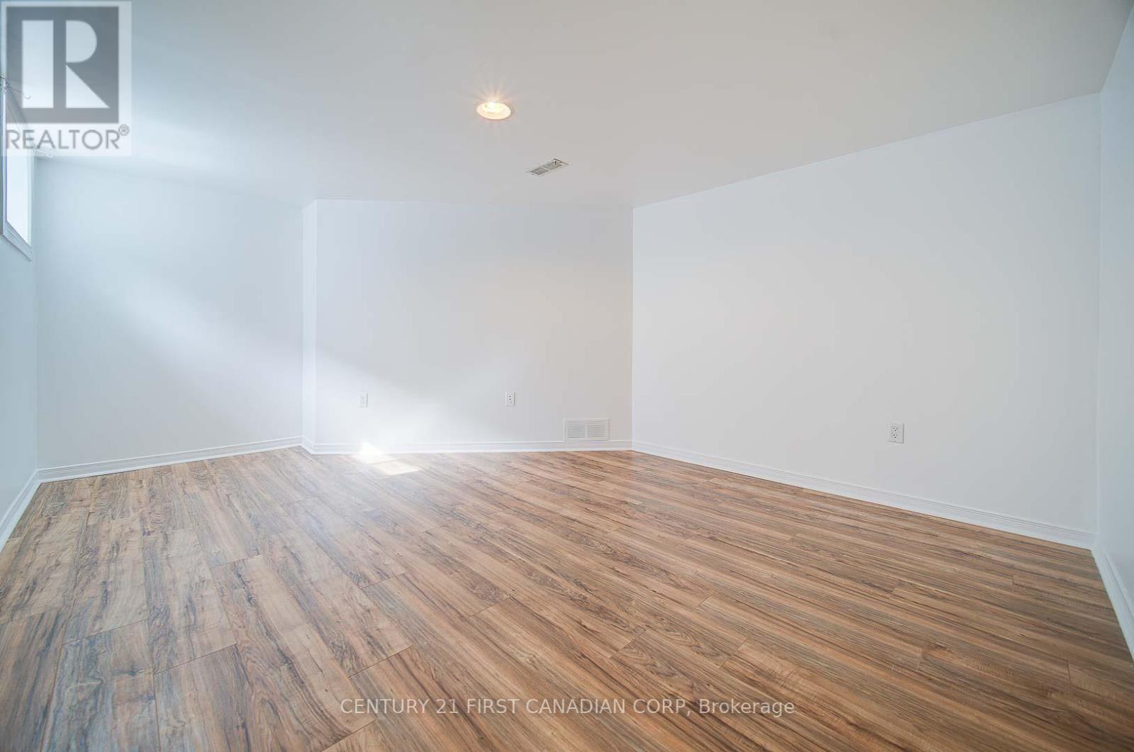 3 - 581 TALBOT STREET, London East (East F) — photo 8