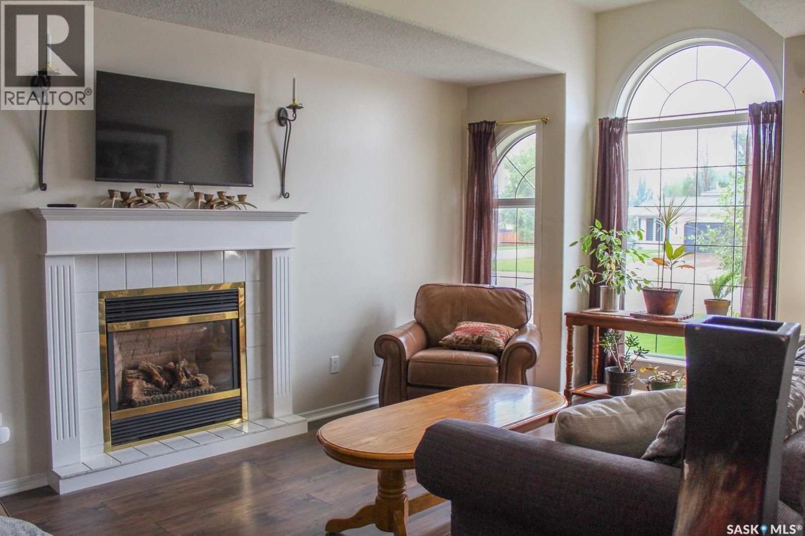 510 Park AVENUE E, Melfort — photo 8