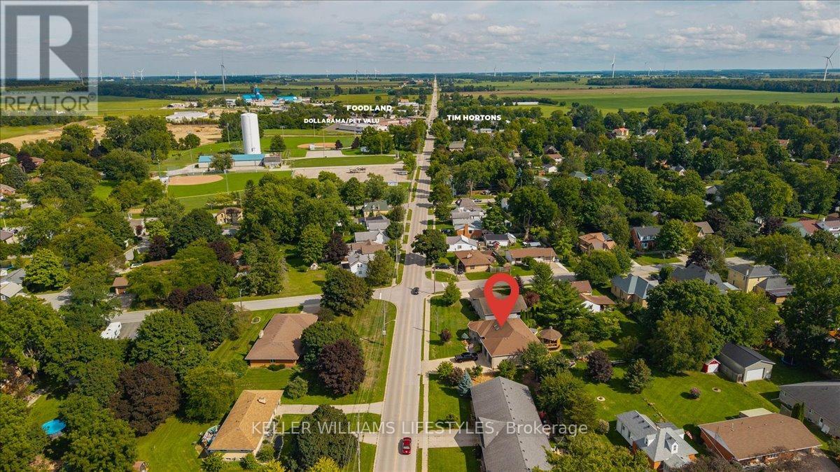 6217 TOWNSEND LINE, Lambton Shores (Forest) — photo 2