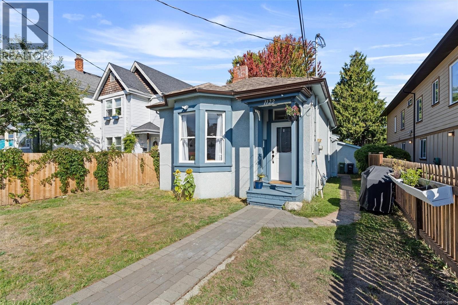 1122 North Park St - Image 4