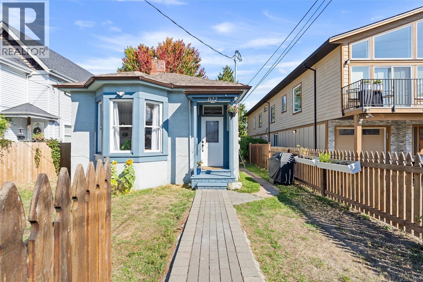 1122 North Park St - Image 3