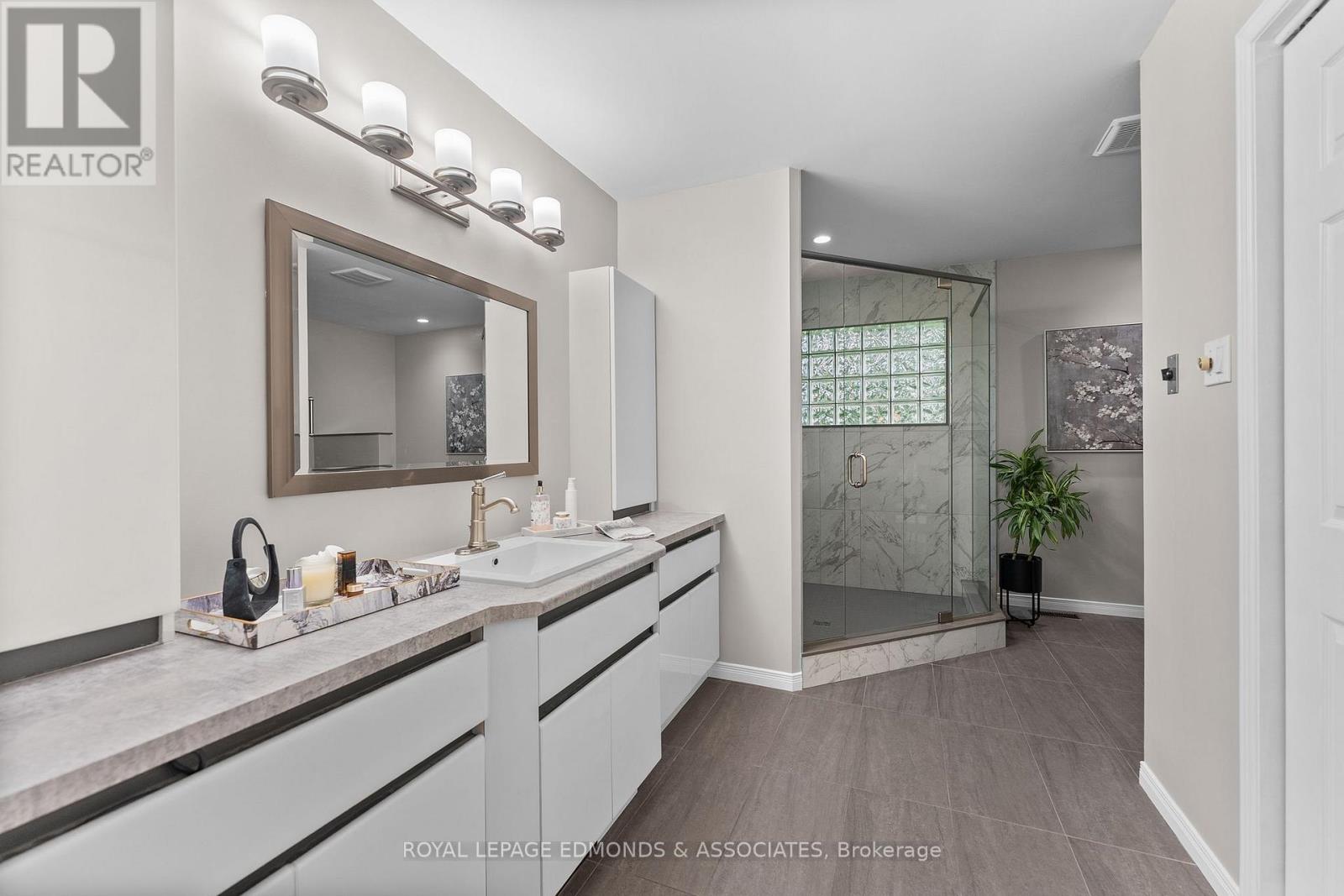 3 Bed, 3 Bath House for Sale in Pembroke – 131 OWENS STREET, Pembroke – MLS# X13766444 - Image 25