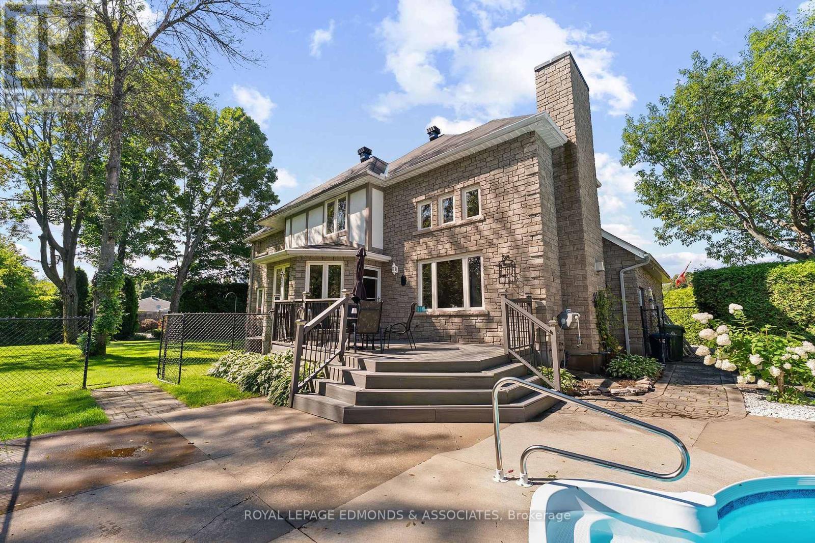 3 Bed, 3 Bath House for Sale in Pembroke – 131 OWENS STREET, Pembroke – MLS# X13766444 - Image 39