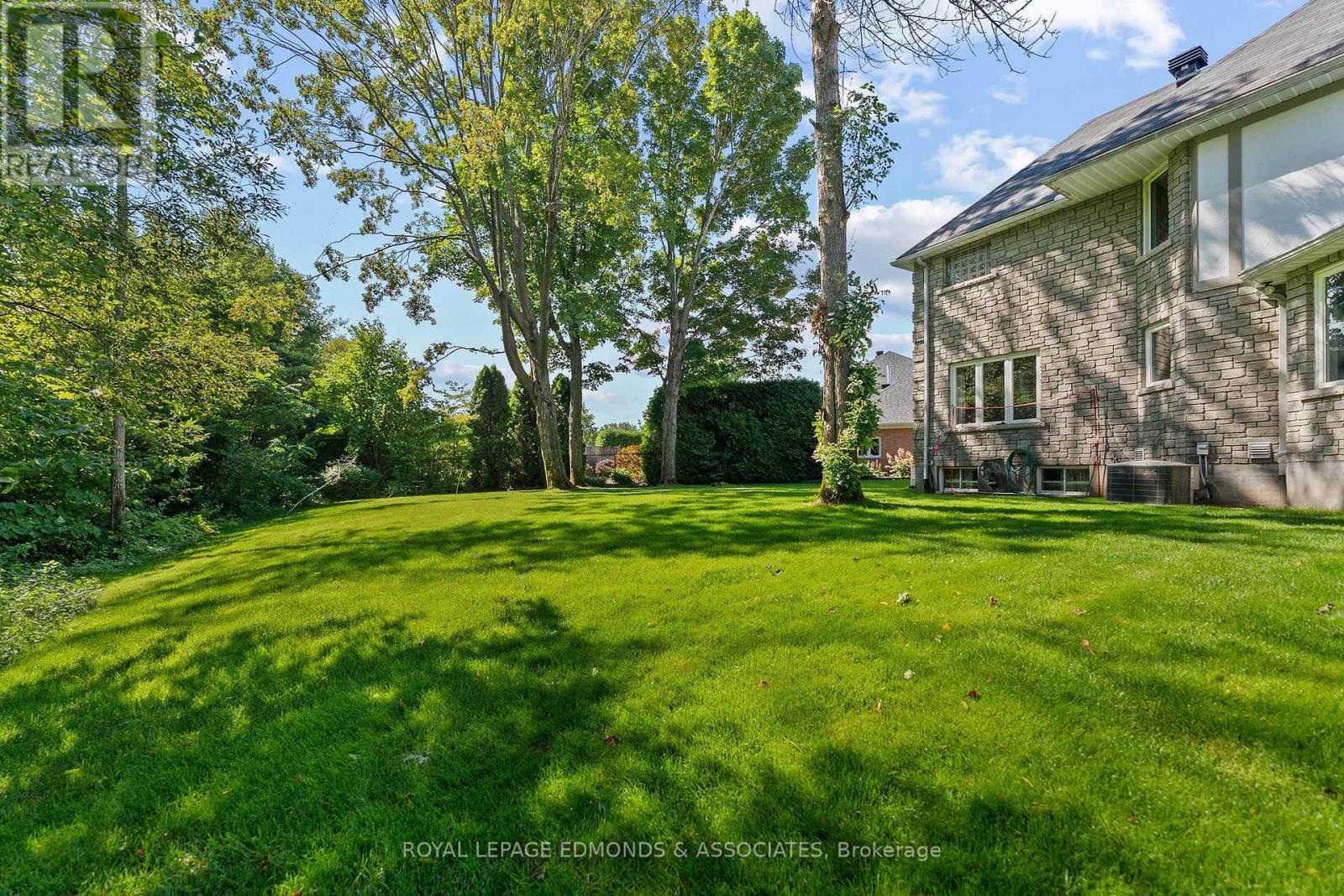 3 Bed, 3 Bath House for Sale in Pembroke – 131 OWENS STREET, Pembroke – MLS# X13766444 - Image 40