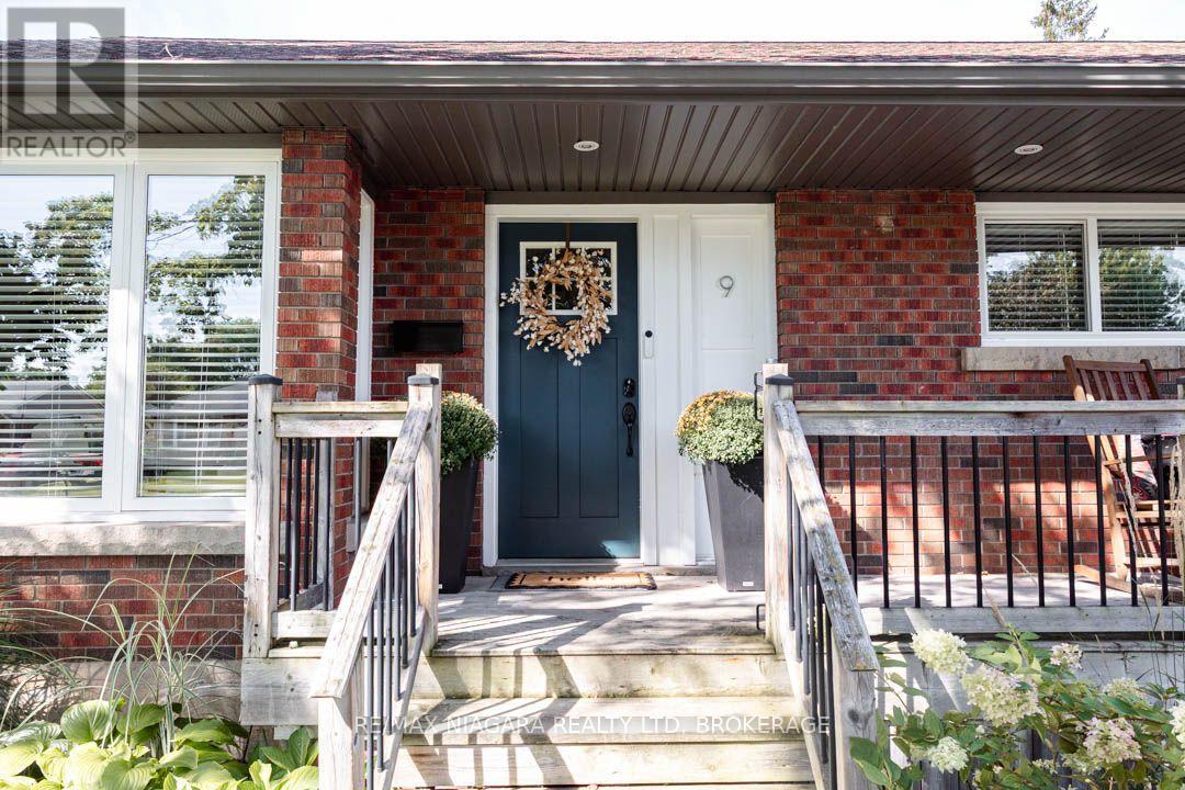 9 YOUNGBLUT AVENUE, St. Catharines (Vine/Linwell) — photo 2