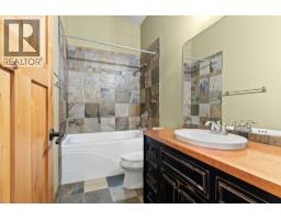 148 Stemwinder Drive, Kimberley, BC V1A2Y5 Photo 38