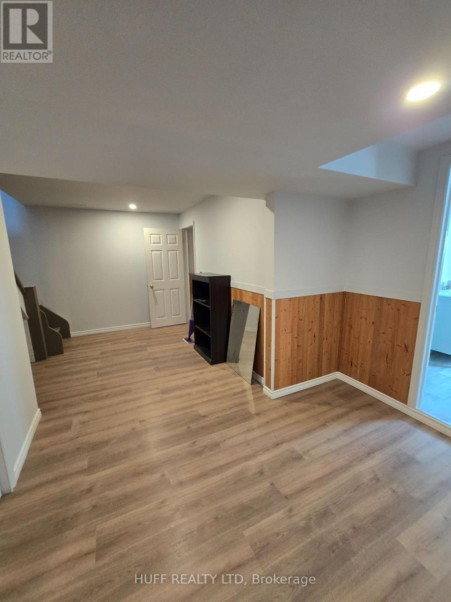 76 SEVENTH AVENUE - 43