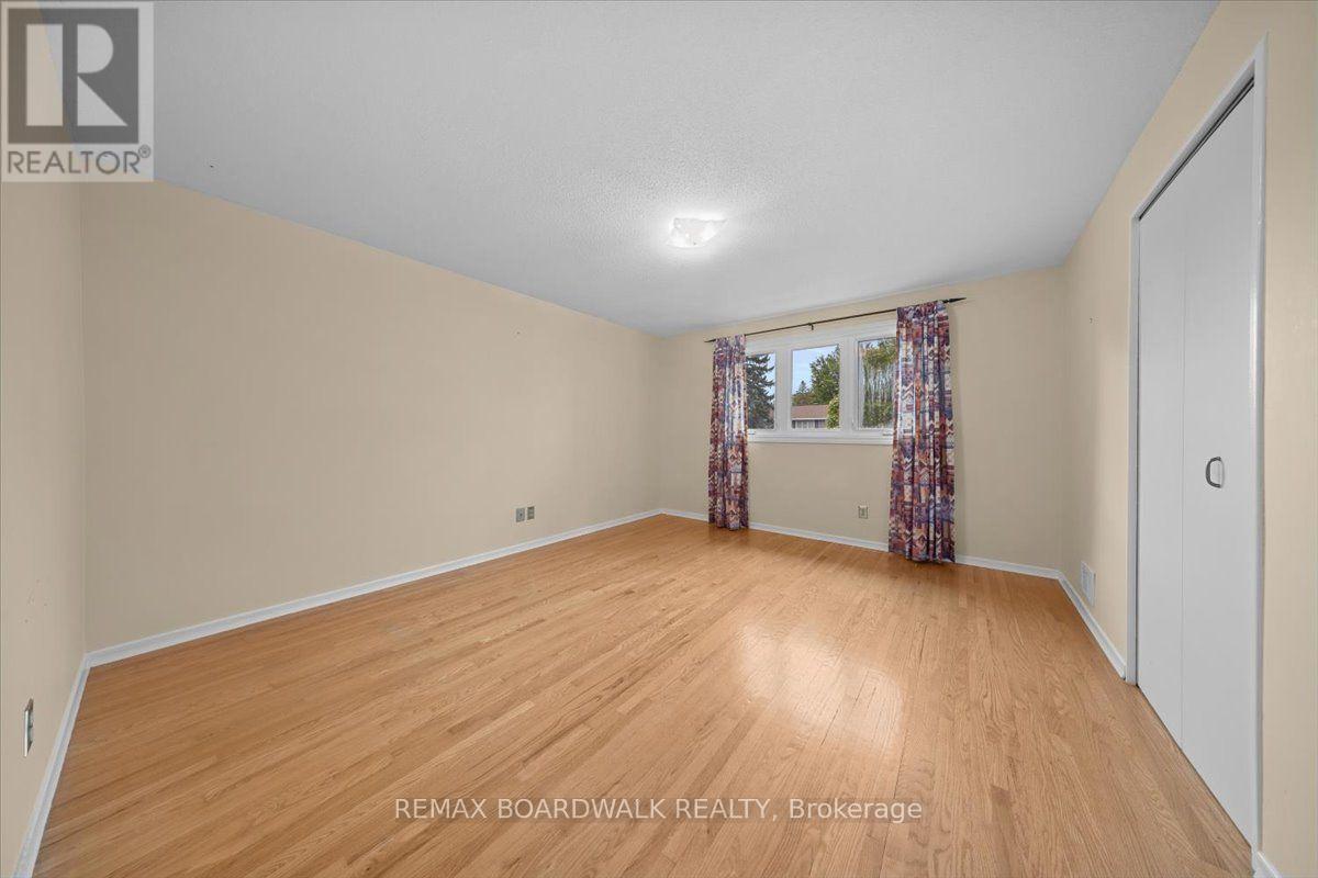 4 Bed, 3 Bath House for Sale in Ottawa – 84 WESTPARK DRIVE, Ottawa – MLS# X13766372 - Image 26