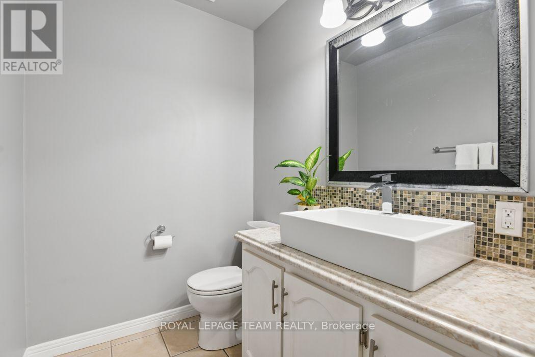 4 Bed, 3 Bath House for Sale in Ottawa – 31 ELKE DRIVE, Ottawa – MLS# X13766386 - Image 39
