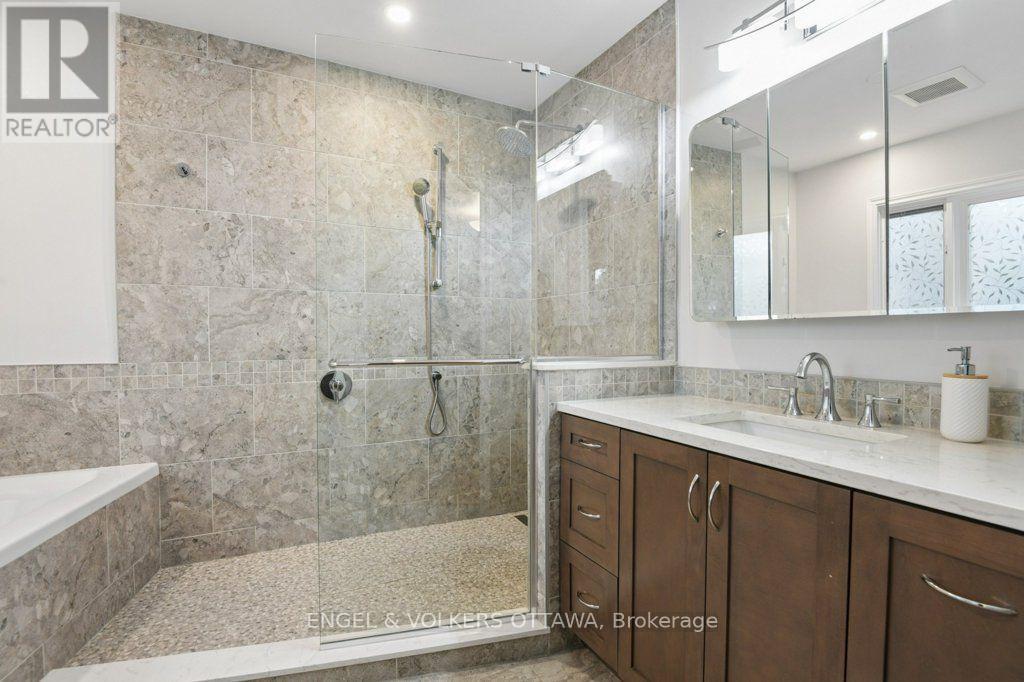 3 Bed, 2 Bath House for Sale in Ottawa – 514 HIGHCROFT AVENUE, Ottawa – MLS# X13766586 - Image 22