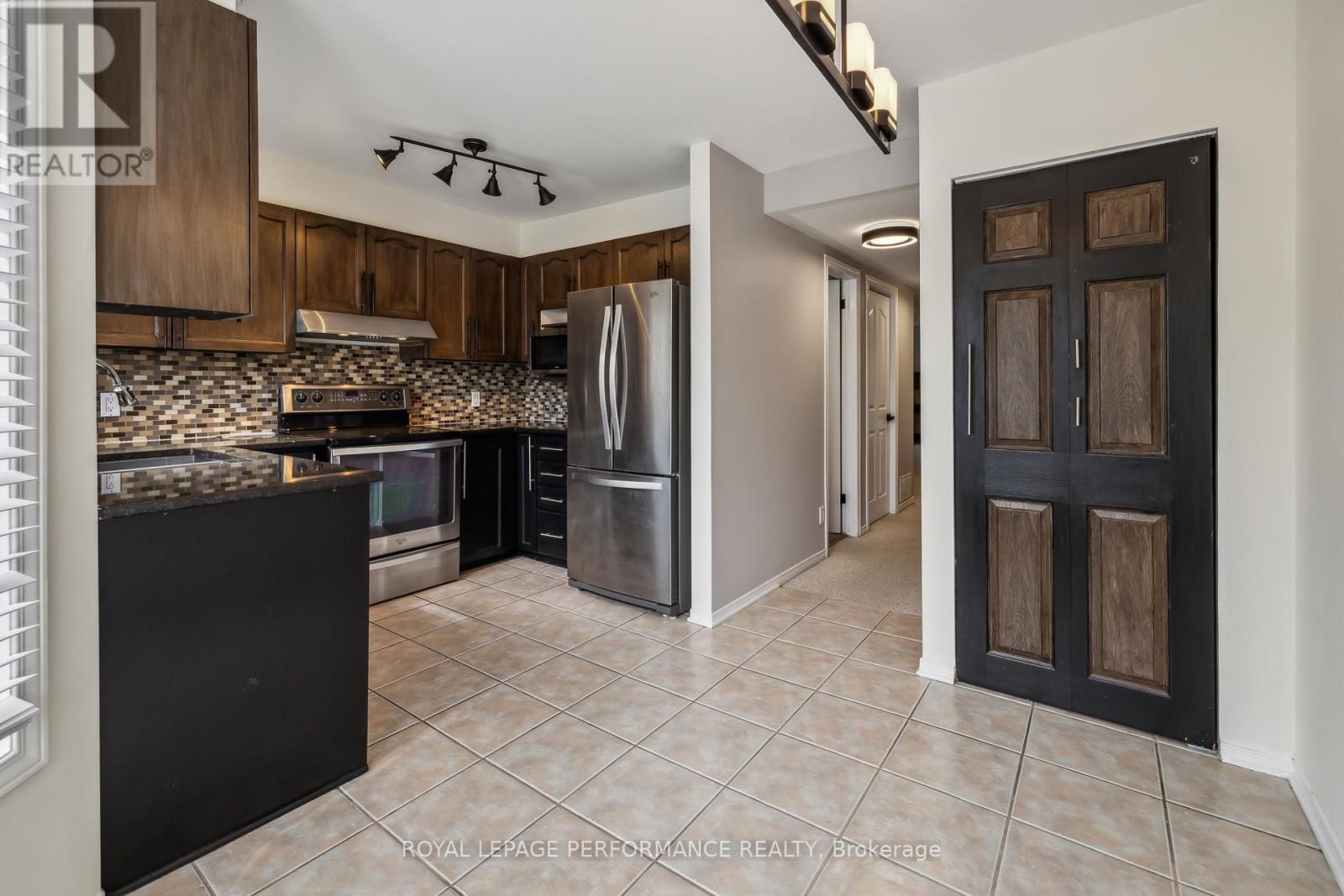 1668 LOCKSLEY LANE - 13