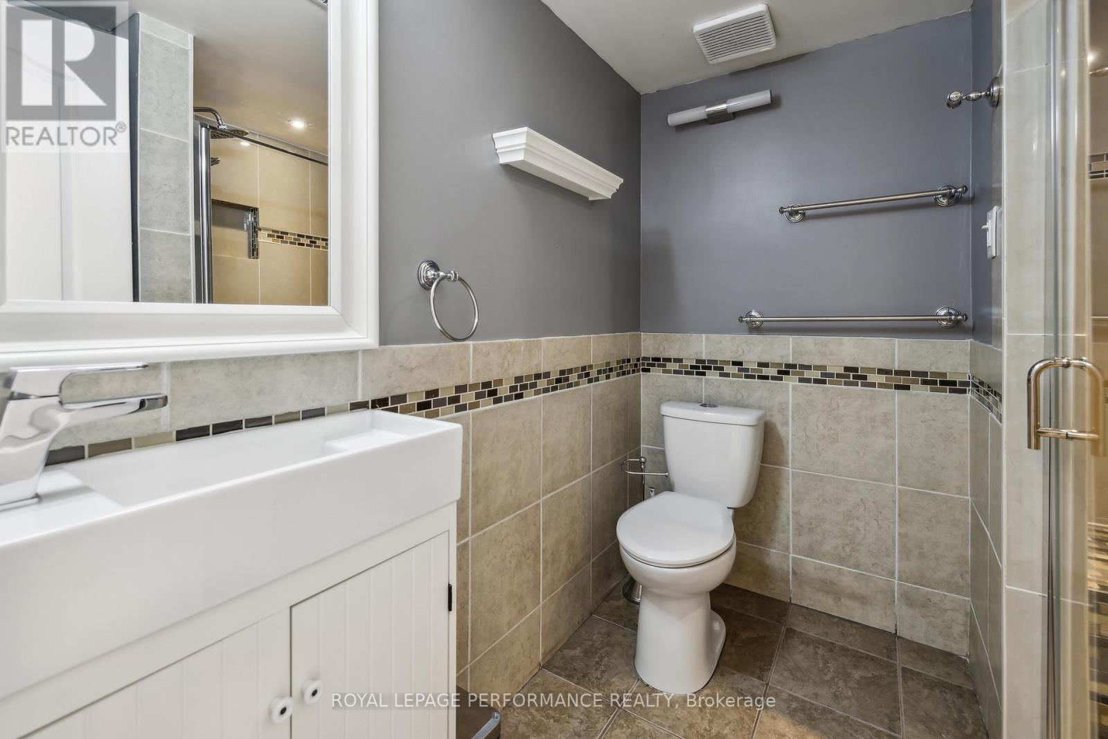 1668 LOCKSLEY LANE - 14