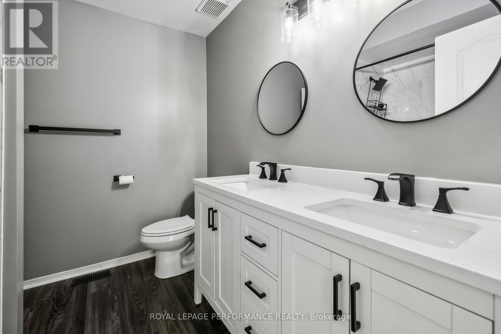 1668 LOCKSLEY LANE - 23