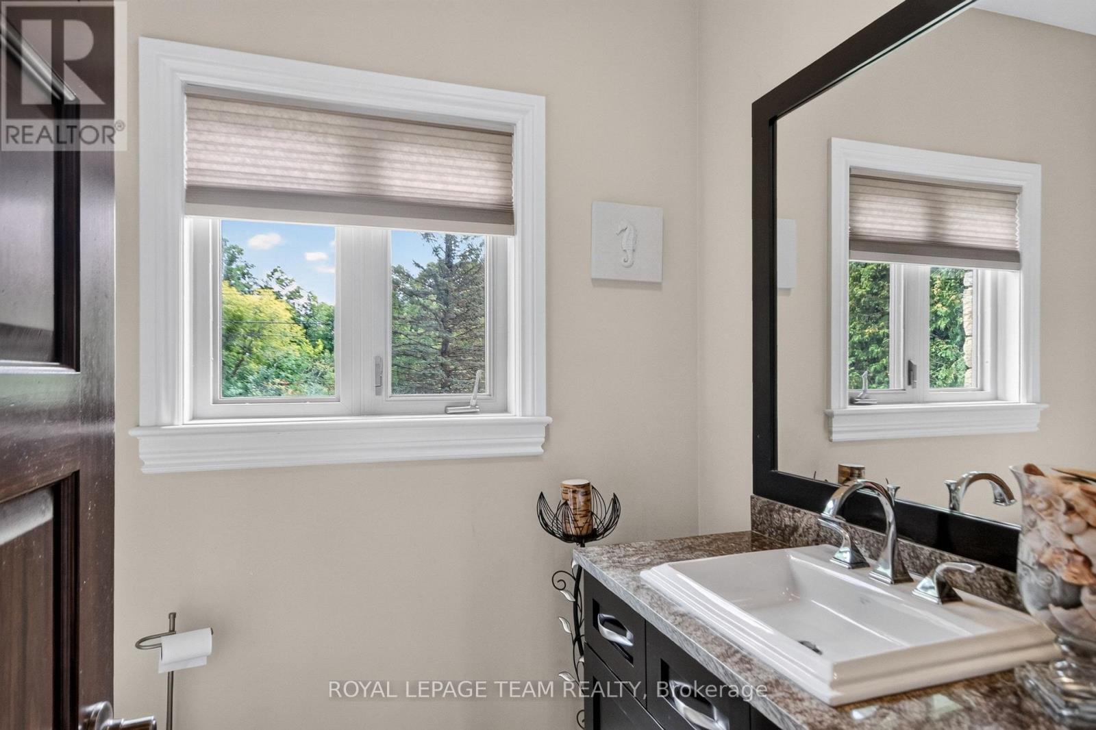 5 Bed, 4 Bath House for Sale in Ottawa – 1425 BALMORAL DRIVE, Ottawa – MLS# X13766714 - Image 19