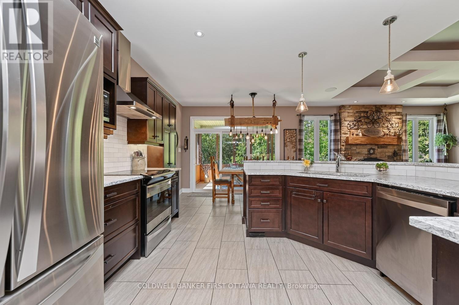 193 MAGGIE'S CRESCENT - Image 13