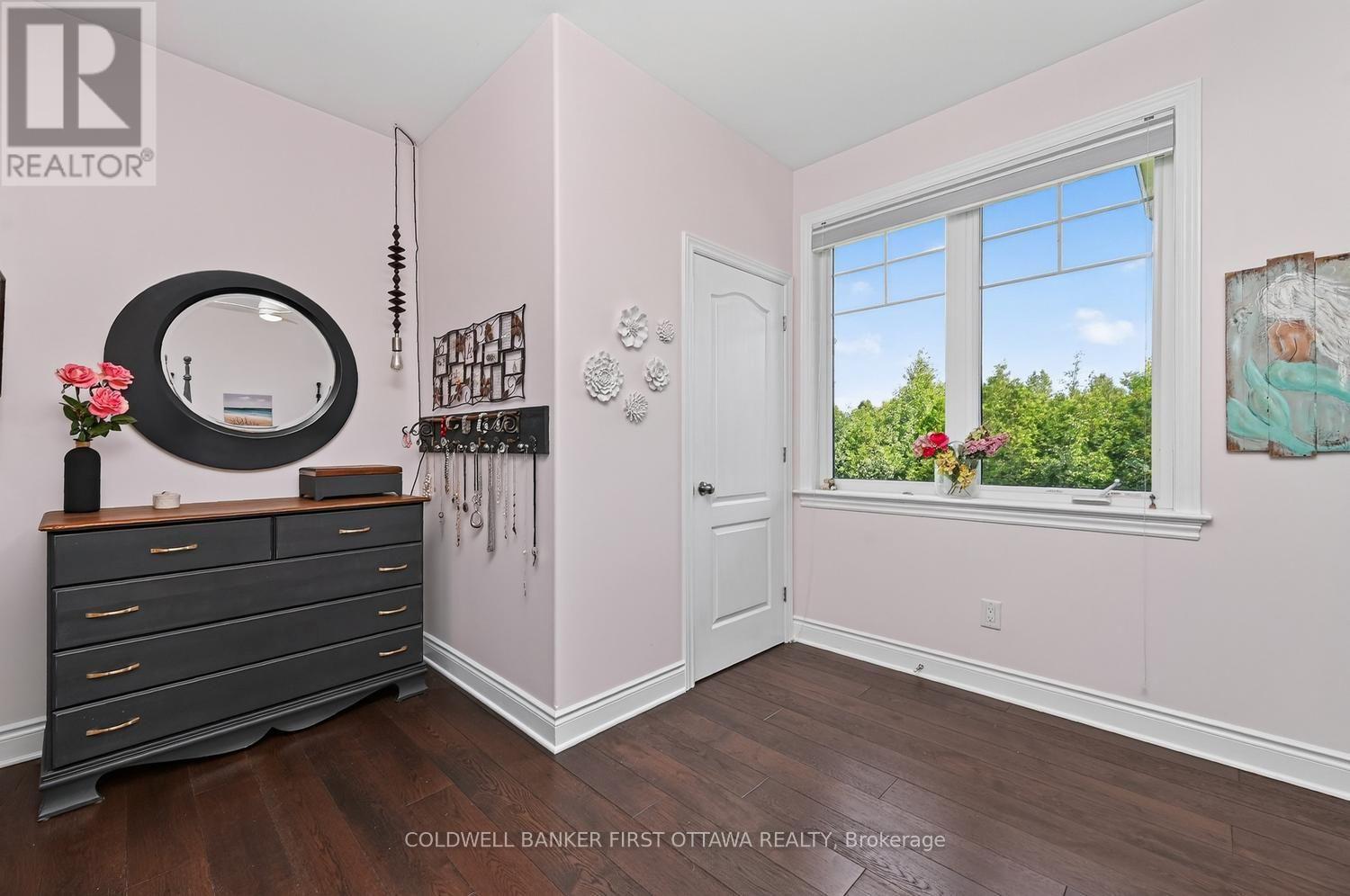 193 MAGGIE'S CRESCENT - Image 27