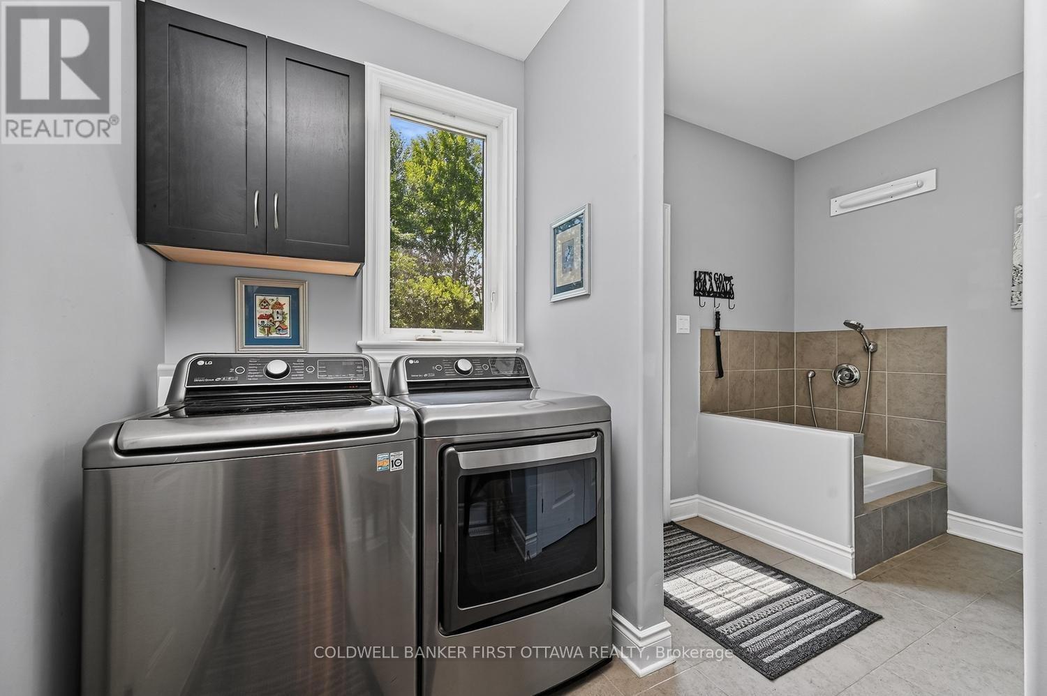 193 MAGGIE'S CRESCENT - Image 32