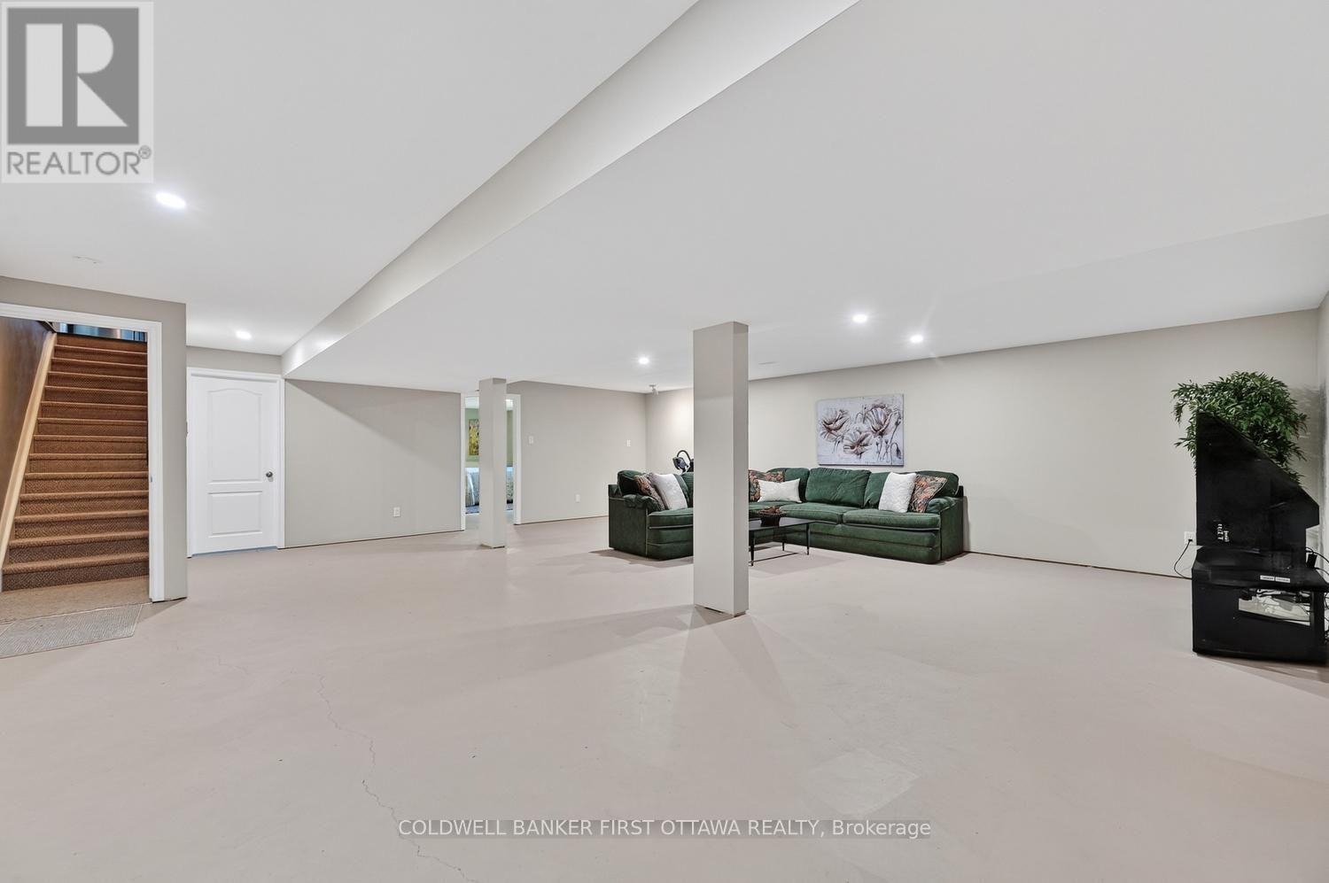 193 MAGGIE'S CRESCENT - Image 35