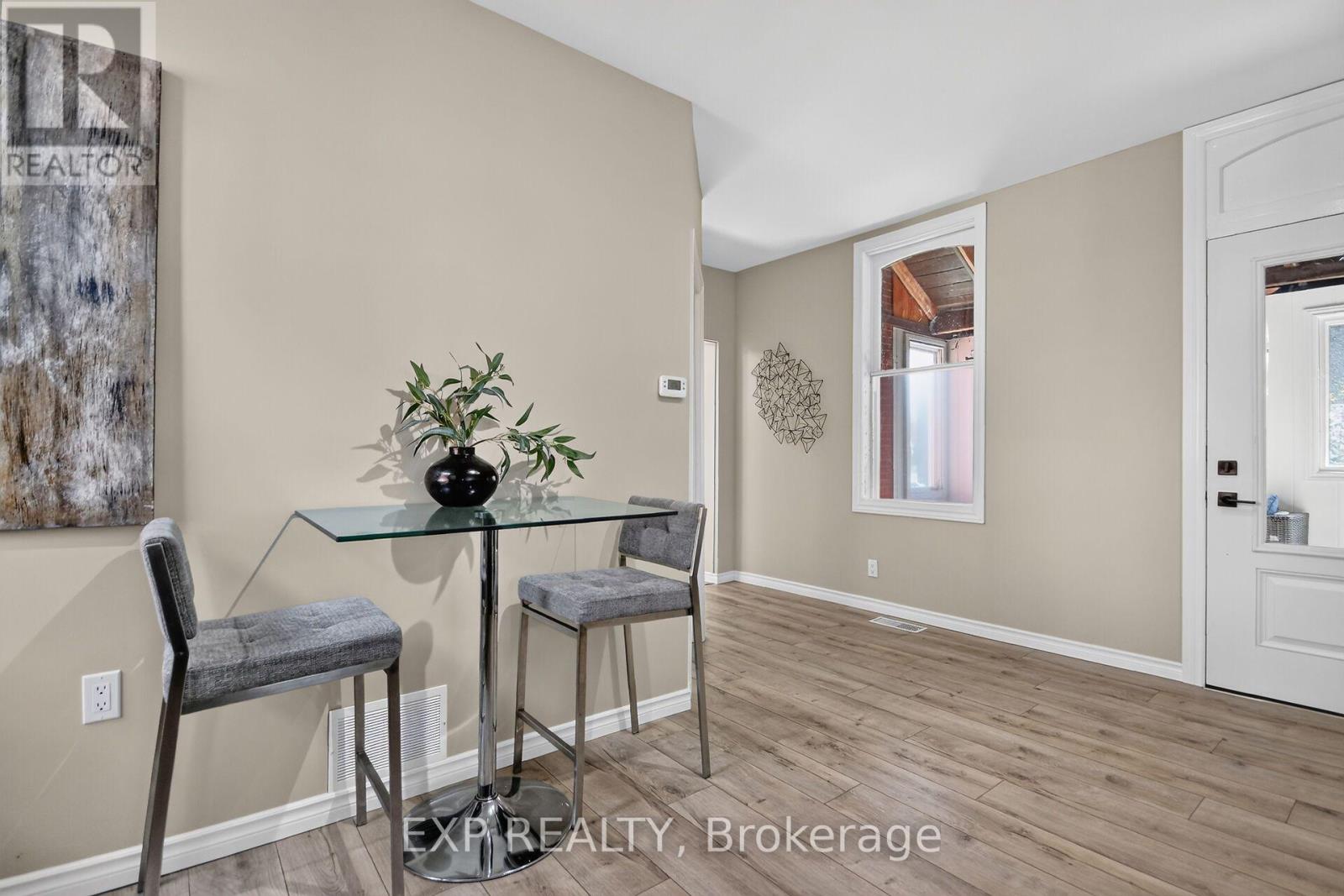 86 DANIEL STREET N - Image 14