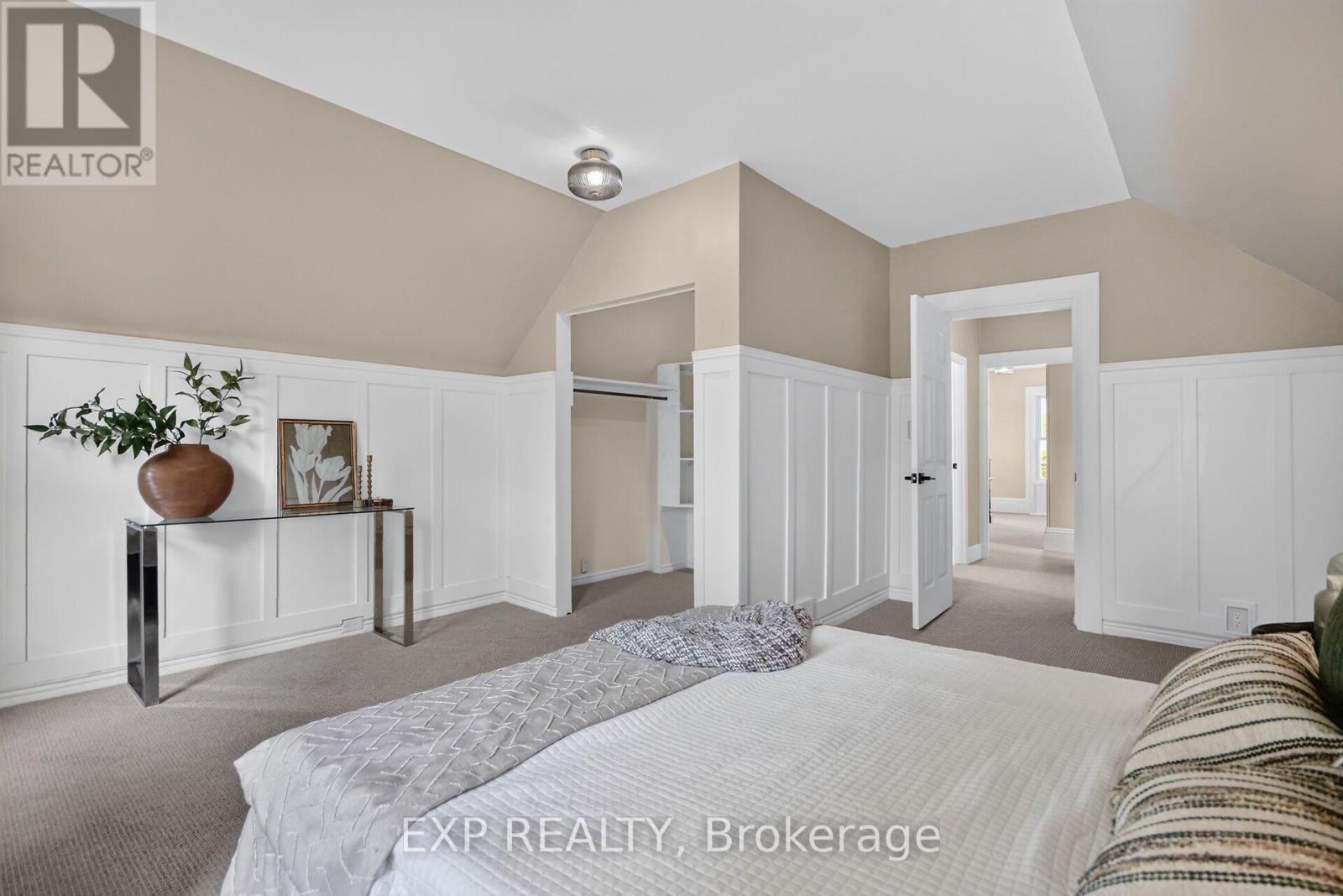 86 DANIEL STREET N - Image 24