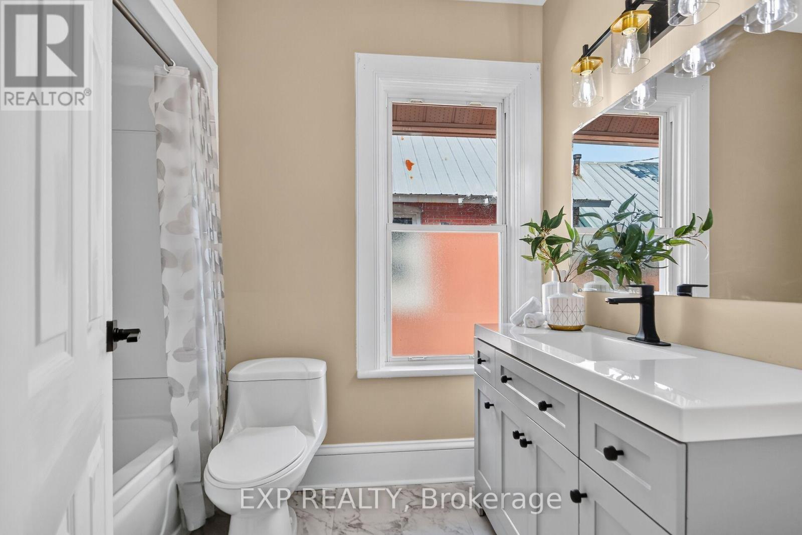 86 DANIEL STREET N - Image 27