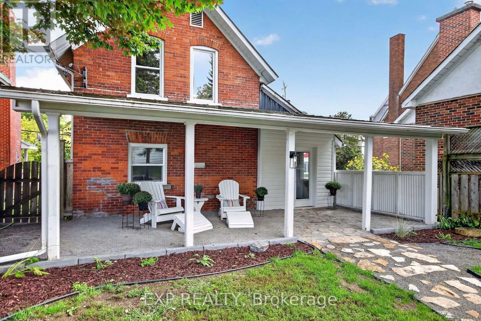86 DANIEL STREET N - Image 40