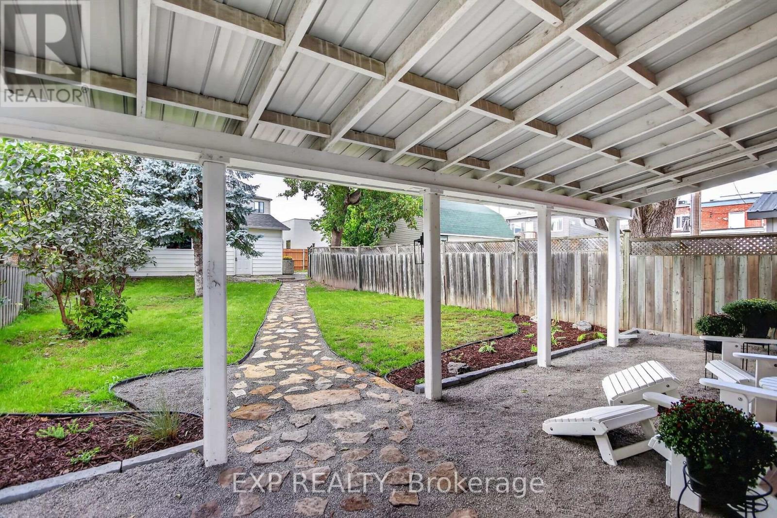 86 DANIEL STREET N - Image 41