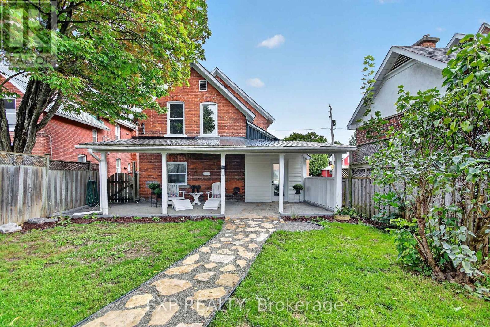 86 DANIEL STREET N - Image 45