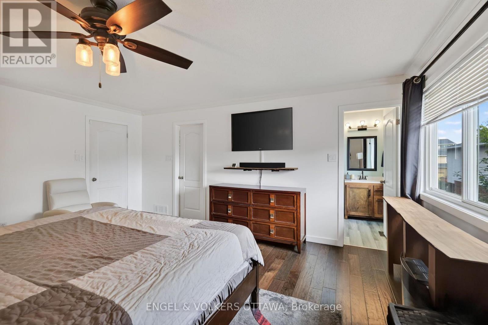 9 STREAMWOOD LANE - 24