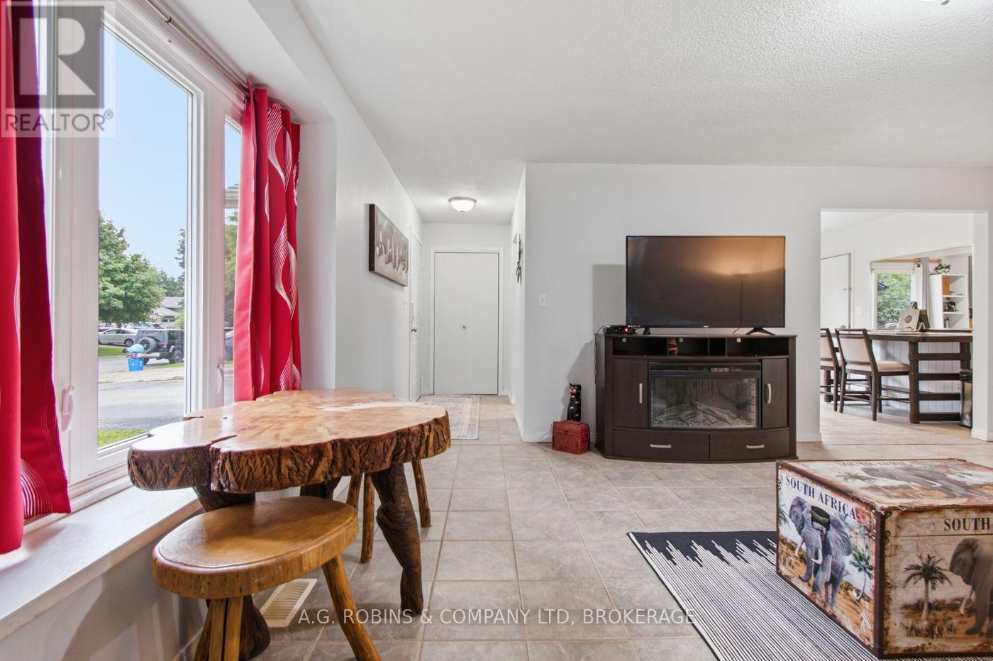 8 ABBOTT LANE, Haldimand — photo 7