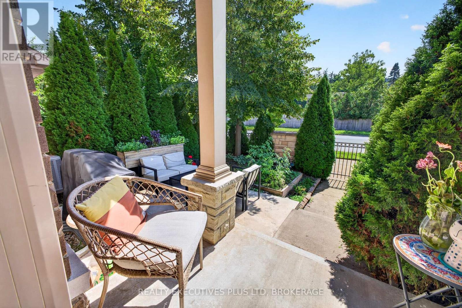 #9 43 KERMAN AVENUE - Image 20