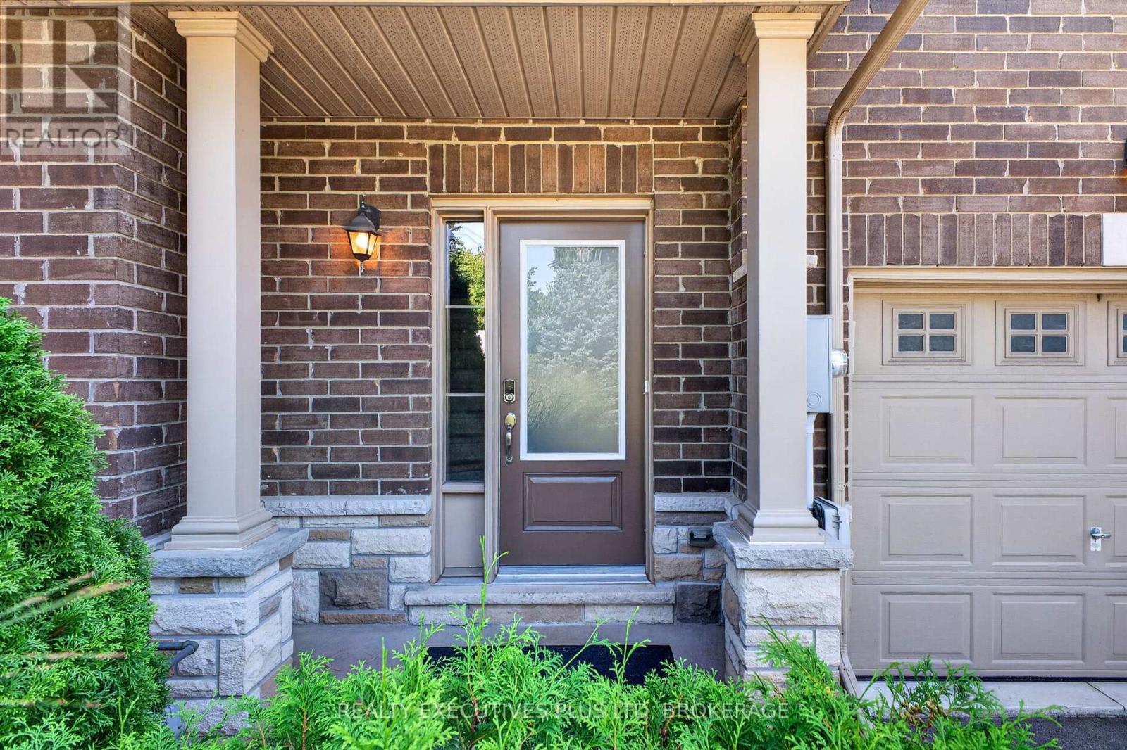 9 - 43 KERMAN AVENUE, Grimsby (Grimsby West) — photo 4
