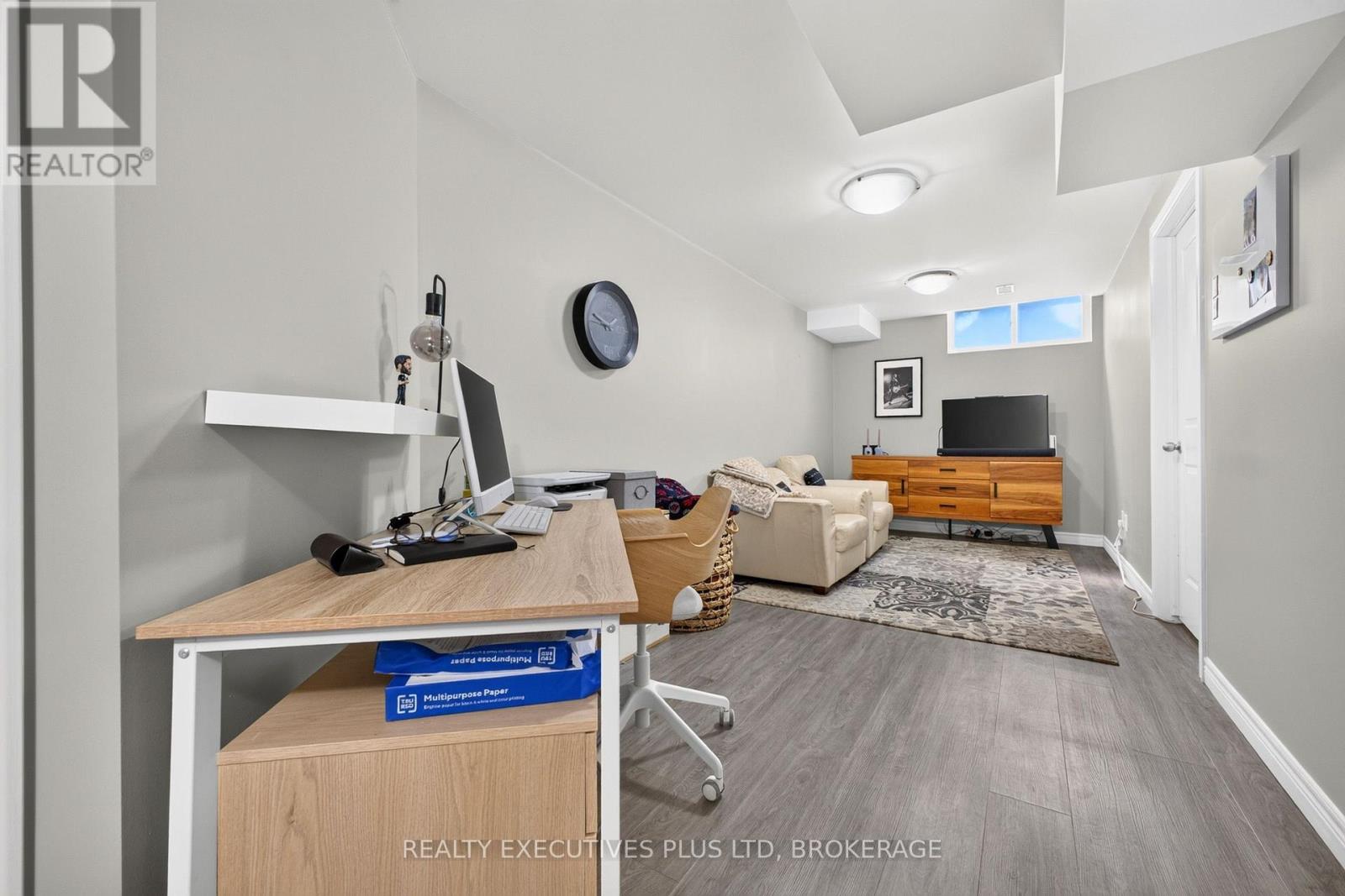 #9 43 KERMAN AVENUE - Image 44