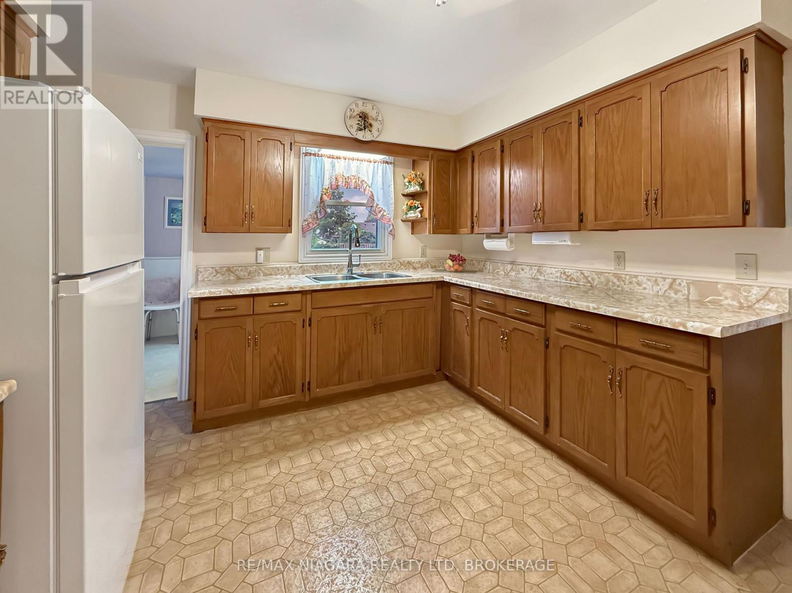 358 PHIPPS STREET - Image 7