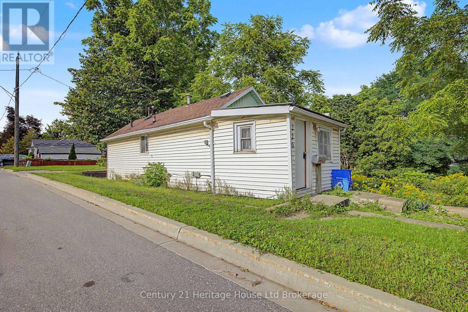 220 KING STREET W, Ingersoll (Ingersoll - South) — photo 2