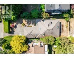 1376 Oliver St, Oak Bay, BC V8S4W9 Photo 28