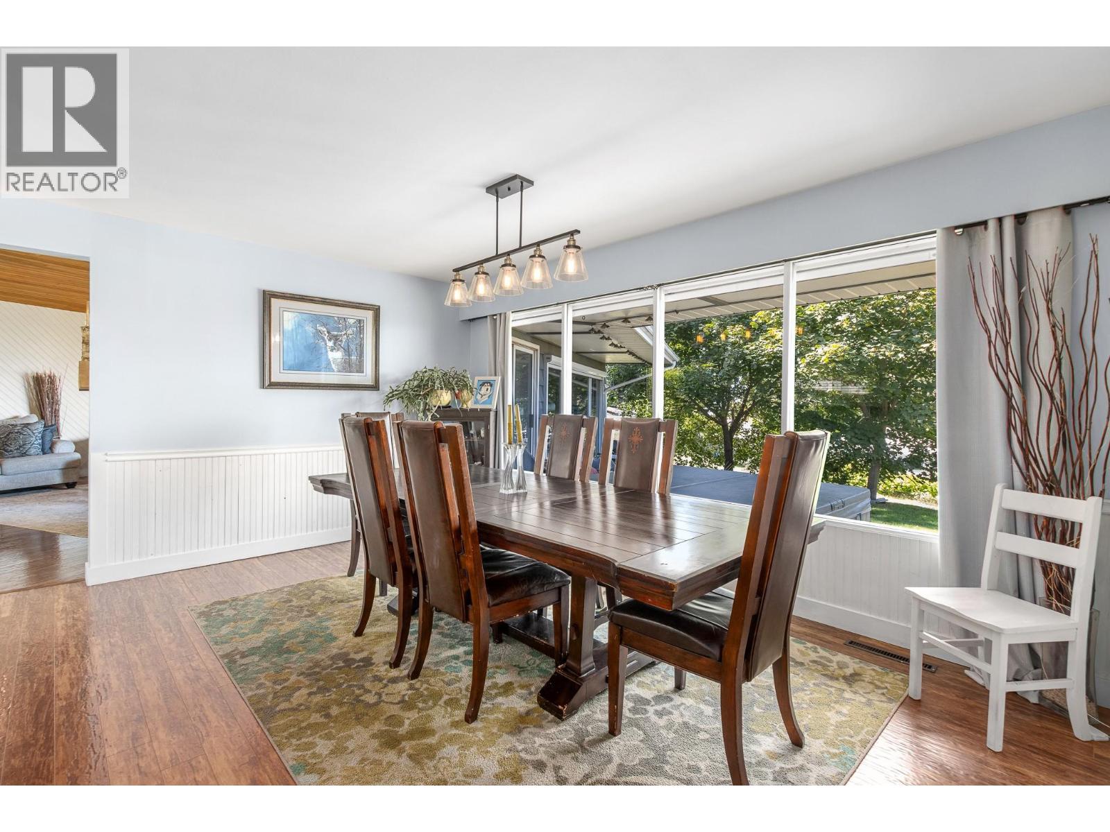 1281 15 Street SE, Salmon Arm