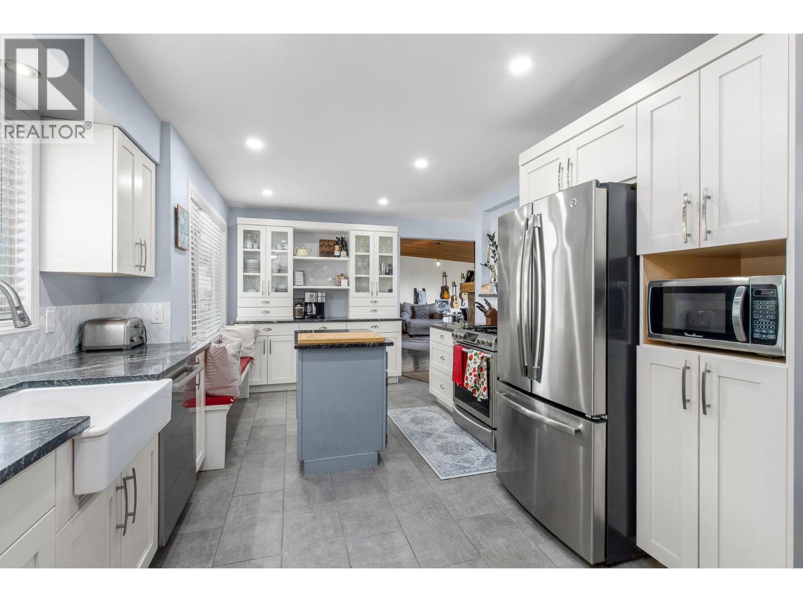 1281 15 Street SE, Salmon Arm