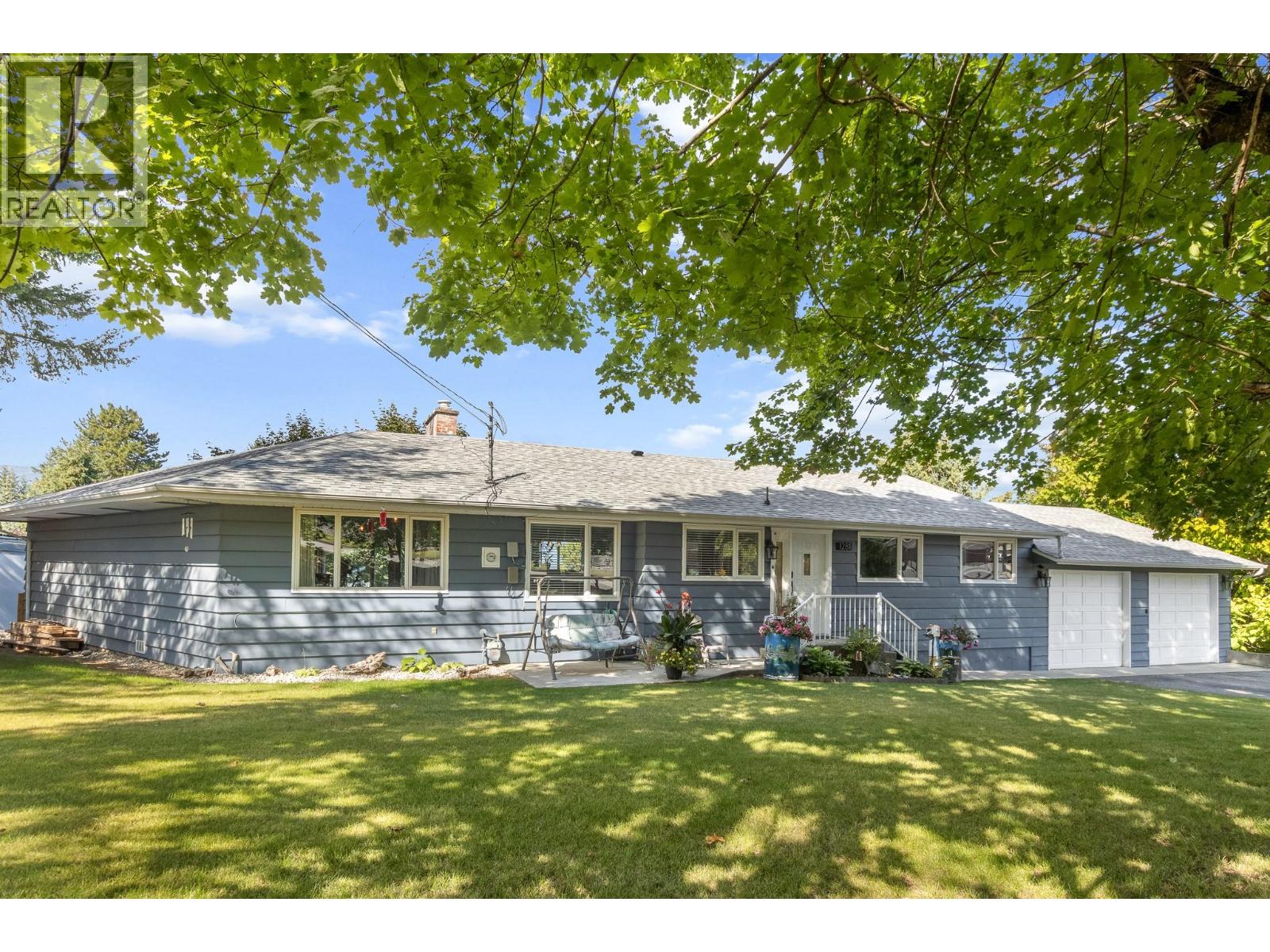 1281 15 Street SE, Salmon Arm