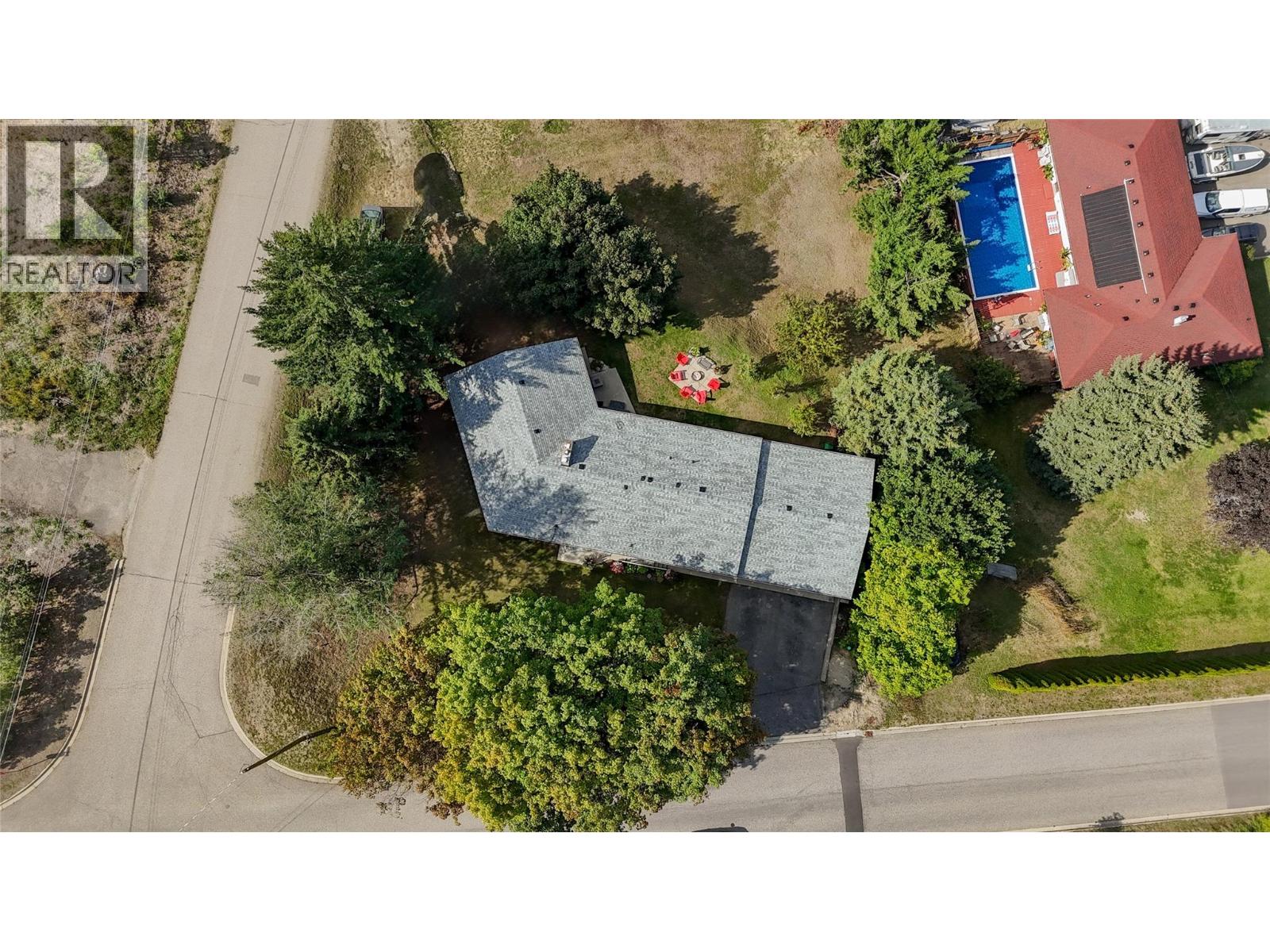 1281 15 Street SE, Salmon Arm