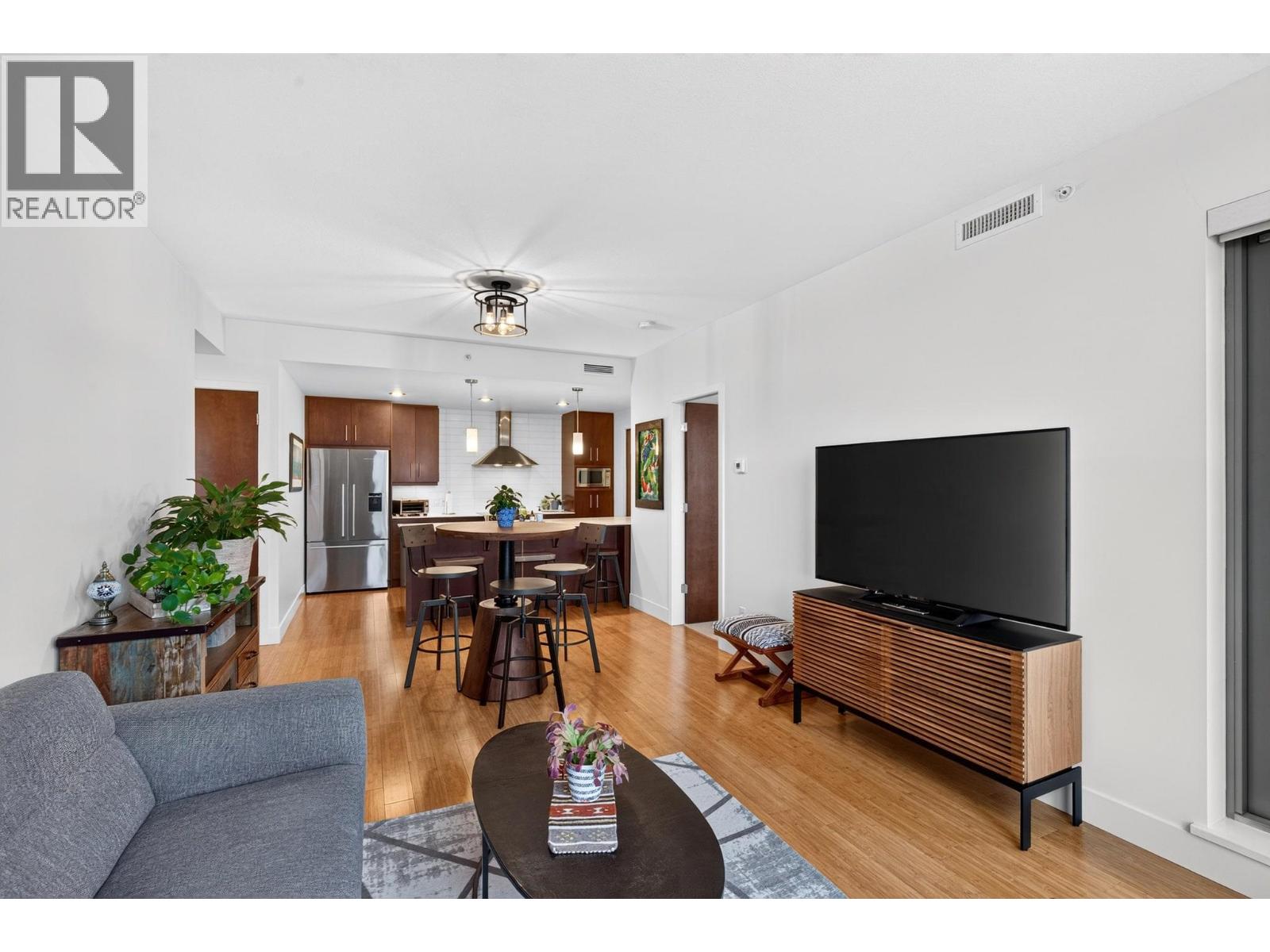 1003 2040 Springfield Road, Kelowna