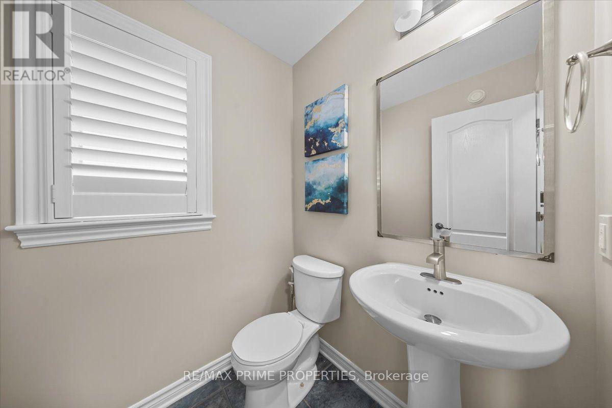816 AZURE STREET, Ottawa — photo 3