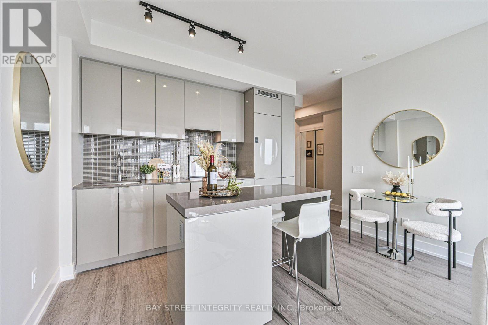 #3807 7 GRENVILLE STREET - 7