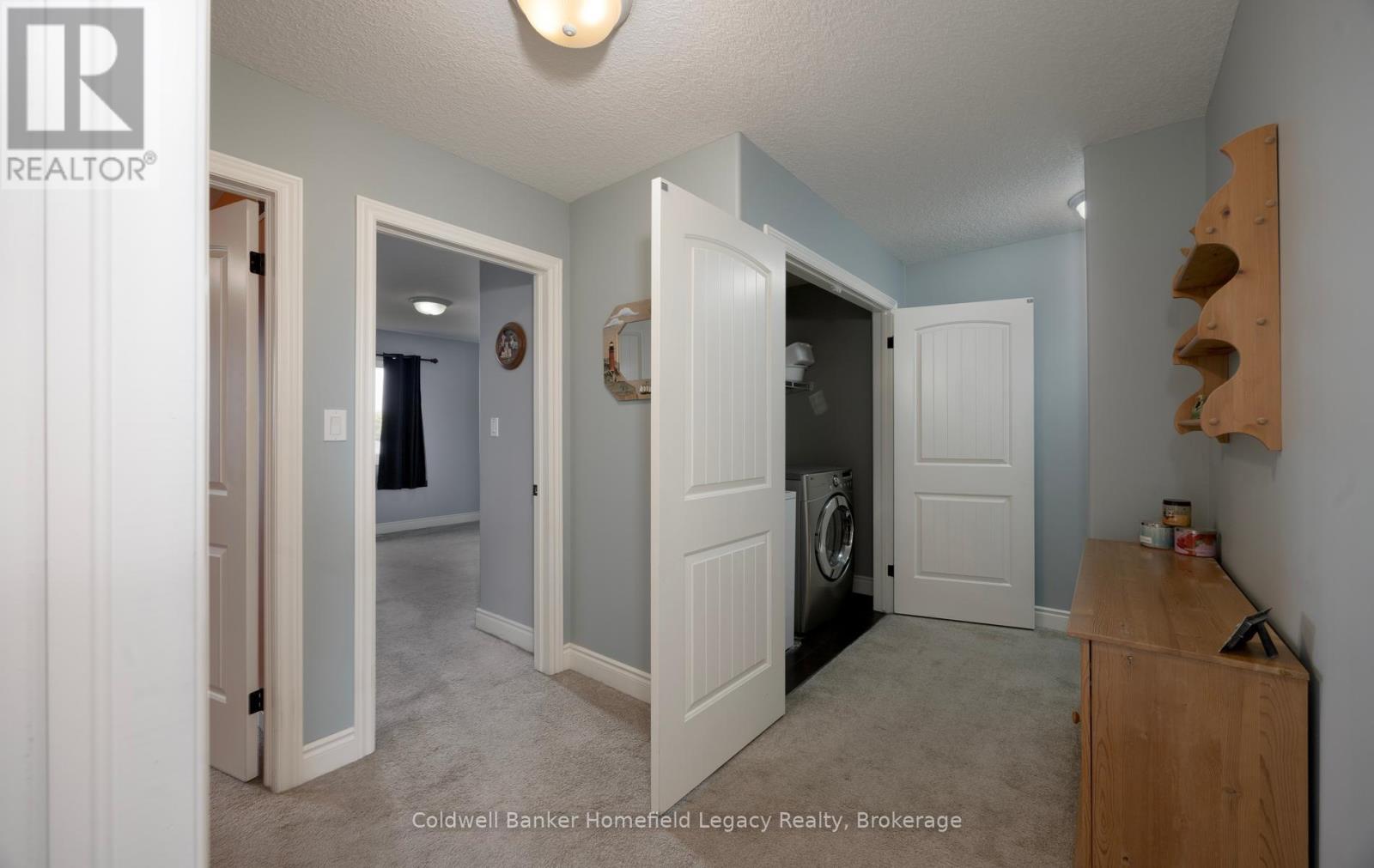 66 EDISON STREET N - Image 25