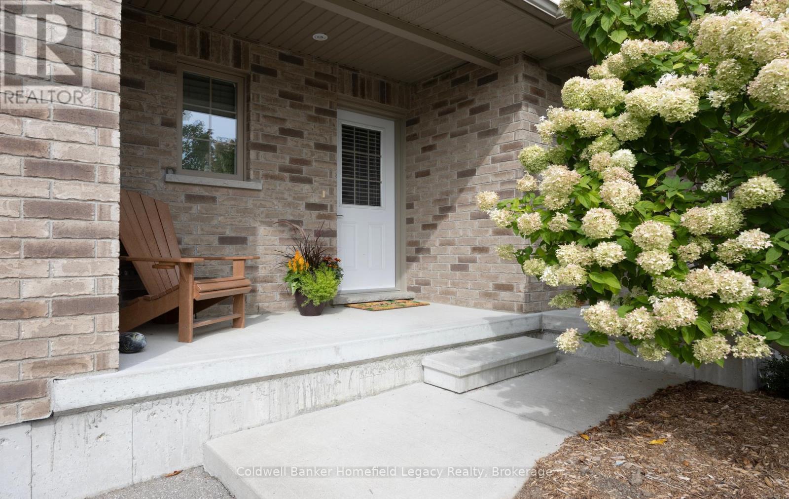66 EDISON STREET N - Image 3