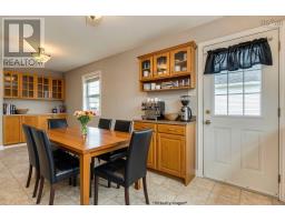 1 Jeep Crescent, Eastern Passage, NS B3G1P5 Photo 10