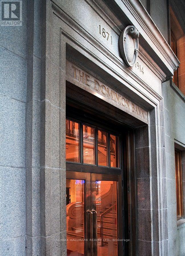 #824 1 KING STREET W - 3